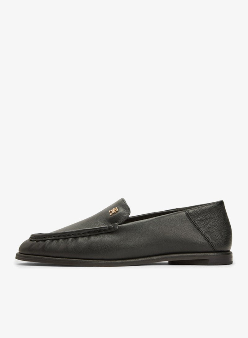 TOMMY HILFIGER Leather Ruched Toe Loafers - Image 2